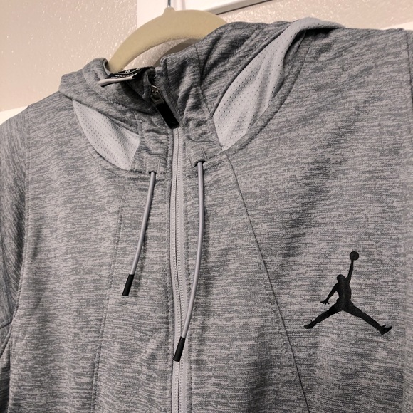 Jordan Other - Grey Jordan XL Therma-fit hooded jacket